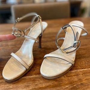 Gucci Off-white Leather Heals